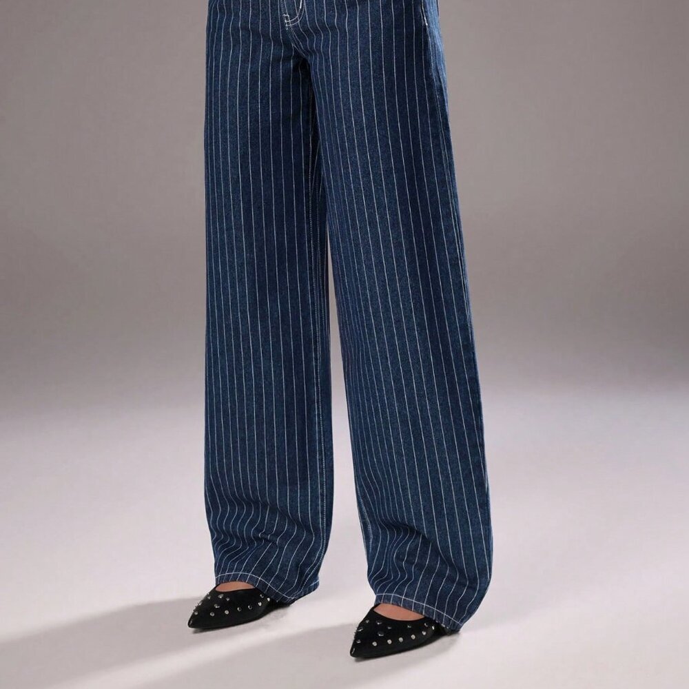 Medium Wash Casual Women's Striped Low-Waist Straight Leg Jeans - Picture 3 of 7